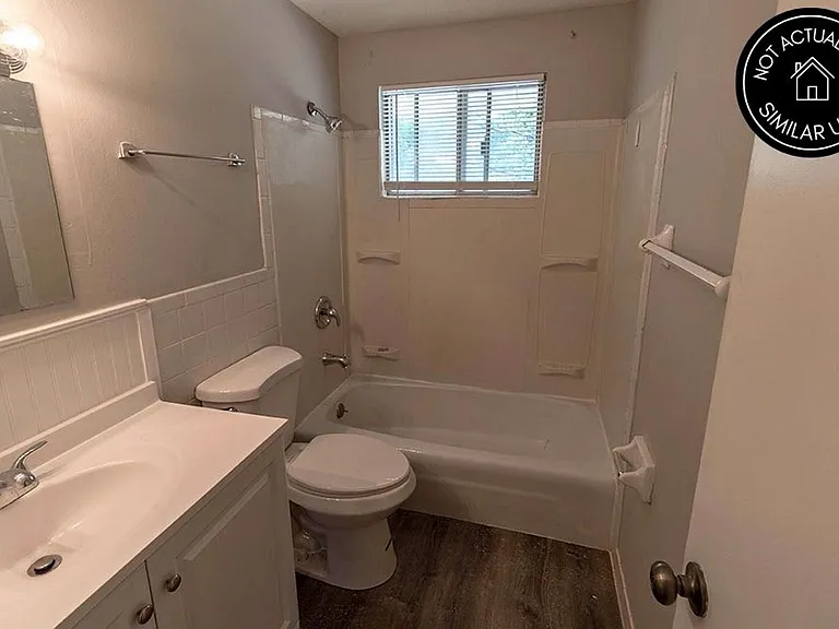 1309 N Golf Blvd #A — Photo 13