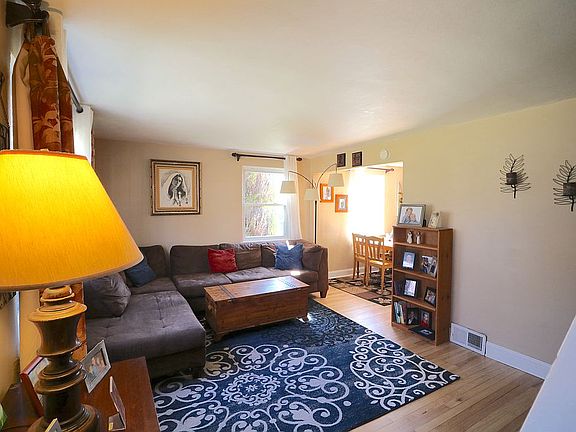 4th image of 263 Rose St