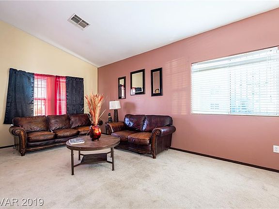 4th image of 3792 Majesty Palm Dr