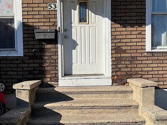 2nd image of 53 Brighton 1st Pl