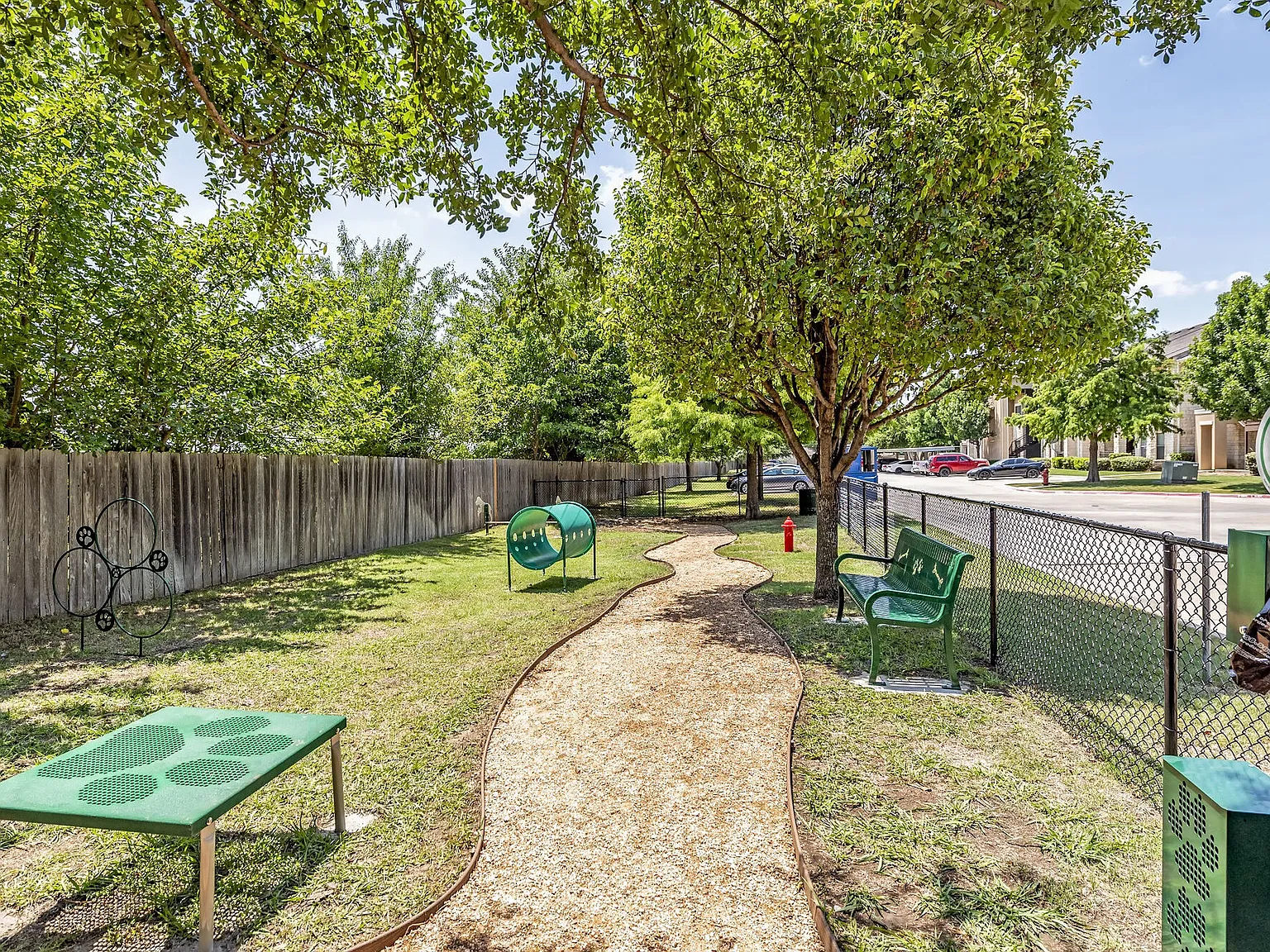 The Park on Forum — Photo 4