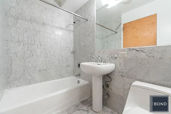 Rented by Bond New York | media 15