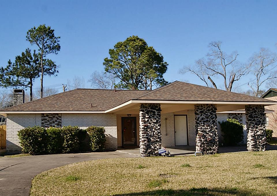 1st image of 304 Brandywyne Dr