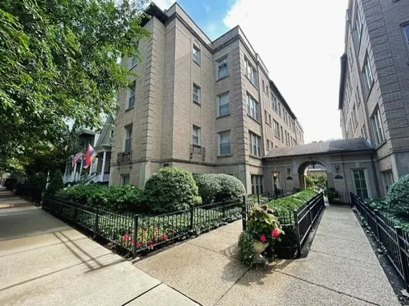 1733 W Balmoral Ave APT 1B, Chicago, IL 60640