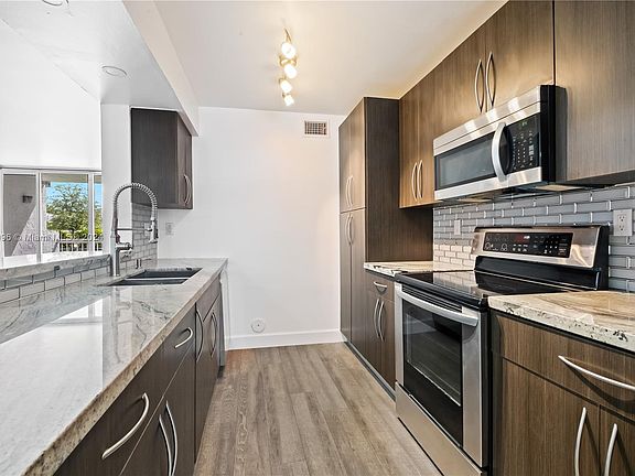 4th image of 4655 NW 97th Ct #22