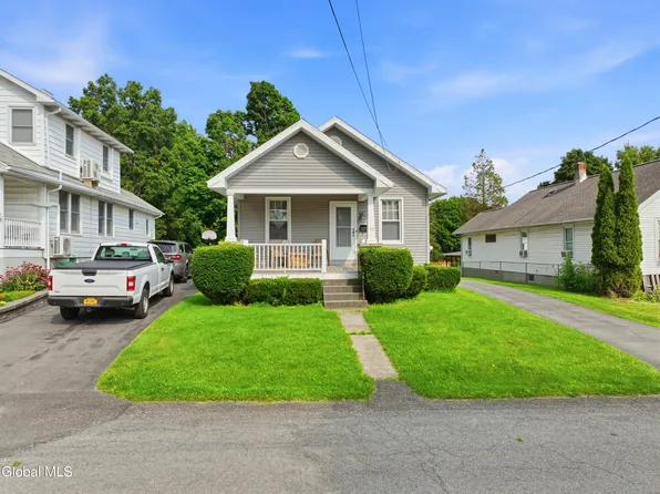 19 Grove Avenue, Colonie, NY 12110