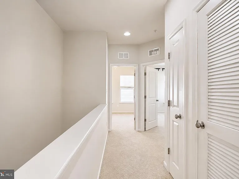 22520 Phillips St #401 — Photo 24