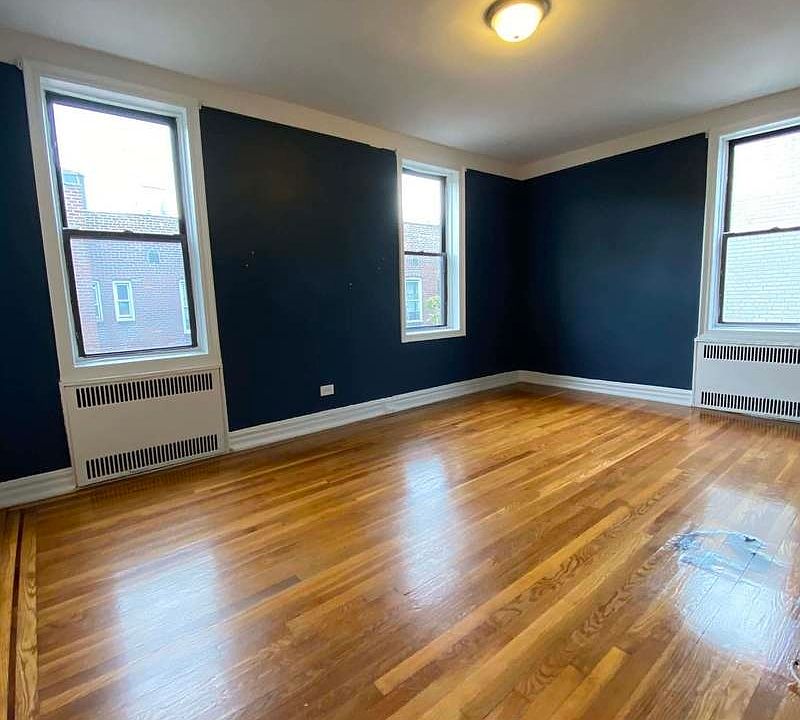 1st image of 201 E 18th St APT 3