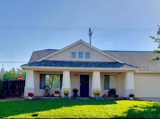 152 Claremont Ave, Sanger, CA 93657