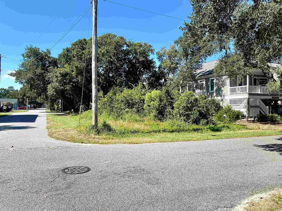 1st image of 110 N Yaupon Dr. Floral Beach Lt 24 Bl F