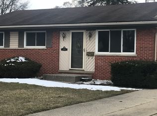 11744 Dart Dr, Sterling Heights, MI 48313