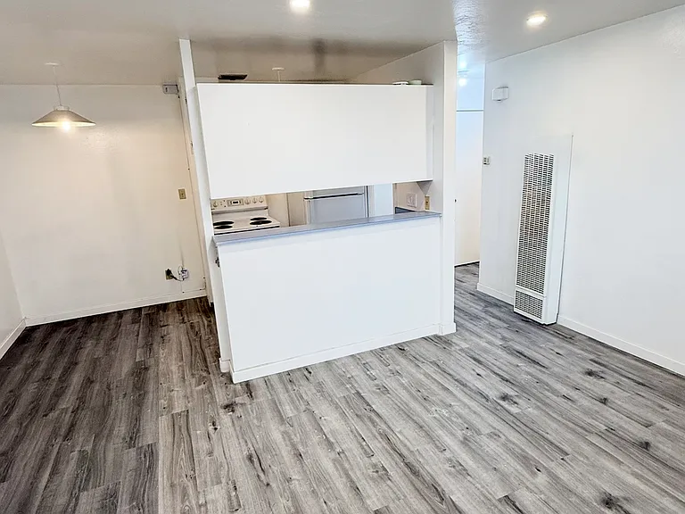 2521 Piedmont Ave #3 — Photo 3