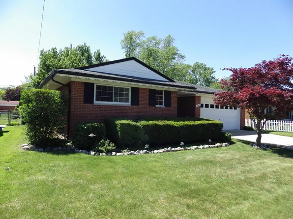 29619 Pinto Dr, Warren, MI 48093