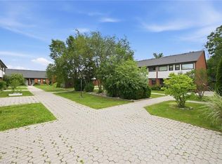 530 Falgarwood Dr #14, Oakville, ON L6H1N3