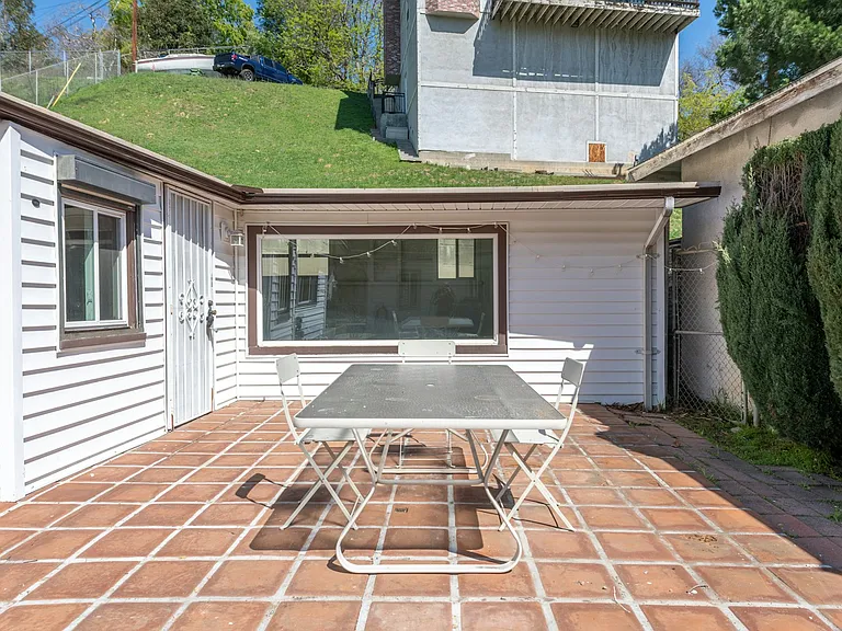 3757 York Blvd — Photo 23