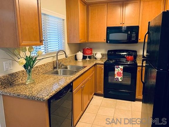 4th image of 1423 Graves Ave Unit 267