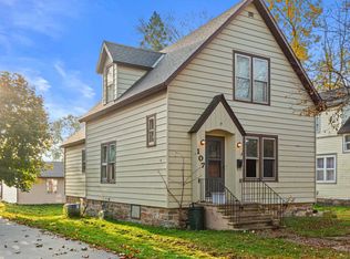 107 S Vine Ave, Marshfield, WI 54449