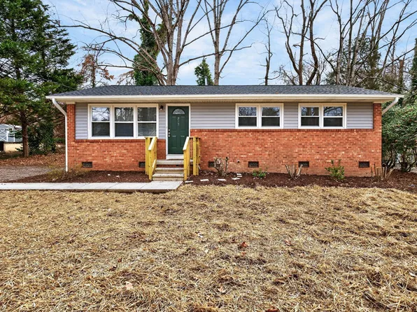 517 Cooper Rd, Raleigh, NC 27610