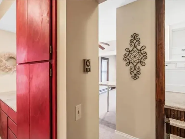 391 Laurel Ave #103 — Photo 7