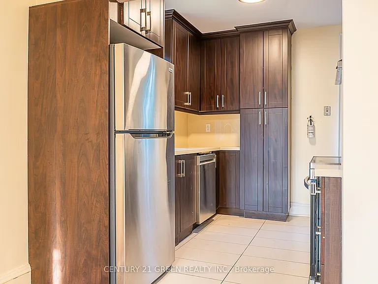 41 Paradise Rd S — Photo 10