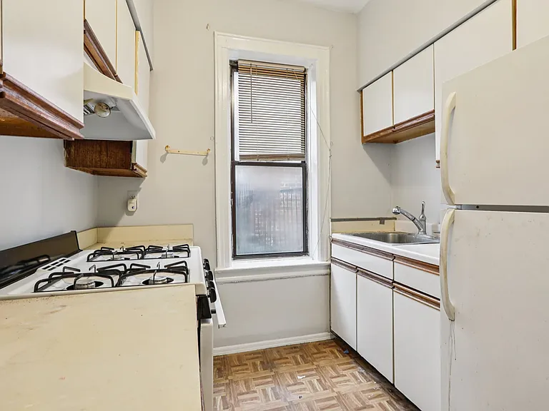 262 Clendenny Ave #6 — Photo 15