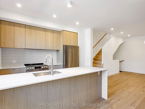 4th image of 301 Keele St #3