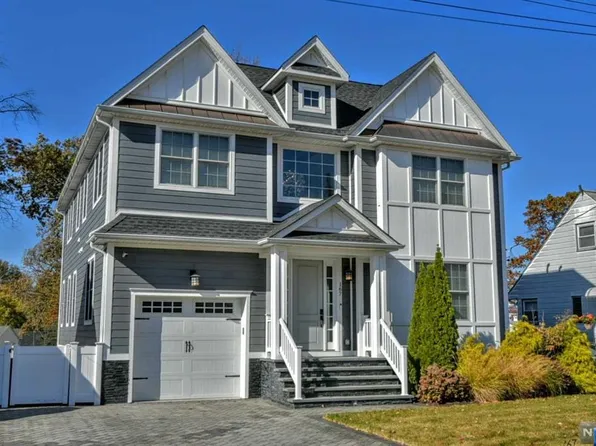 167 Laurel Dr, Wood Ridge, NJ 07075