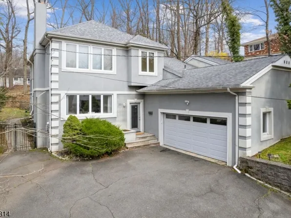 387 Roberts Ln, Scotch Plains Twp., NJ 07076