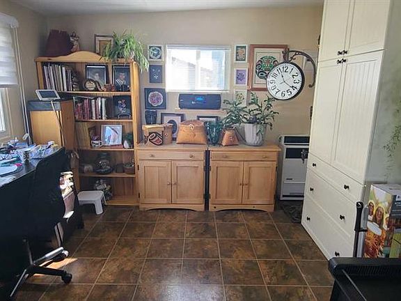 3rd image of 5714 W 52nd St