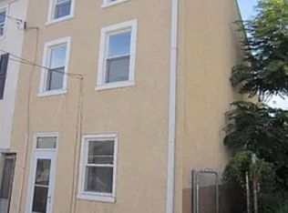 192 Conarroe St, Philadelphia, PA 19127