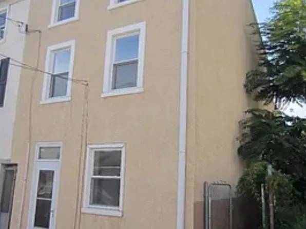 192 Conarroe St, Philadelphia, PA 19127