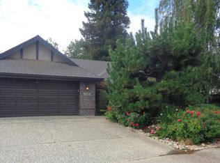3016 Park Oak Dr, Lodi, CA 95242