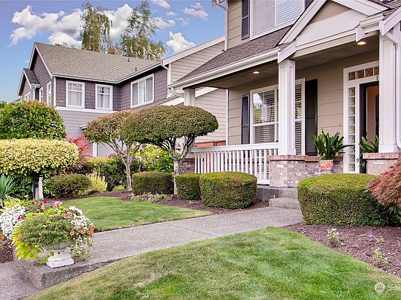 3rd image of 1803 Mariner Circle NE