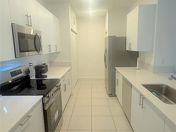 3rd image of 4941 Oakmont Dr #5838