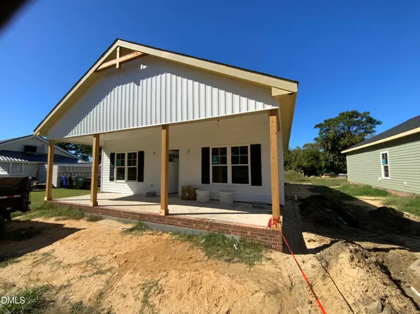 116 S Orange St, Coats, NC 27521