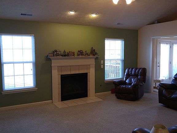 2nd image of 635 Marquis Cir