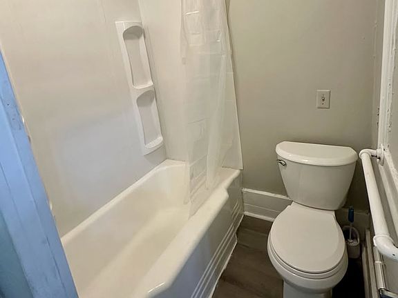 5th image of 172 Waterman St #93