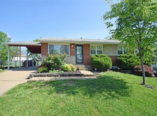 9631 Arno Dr, Saint Louis, MO 63123