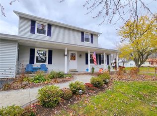 49 Rocklea Dr, Rochester, NY 14624