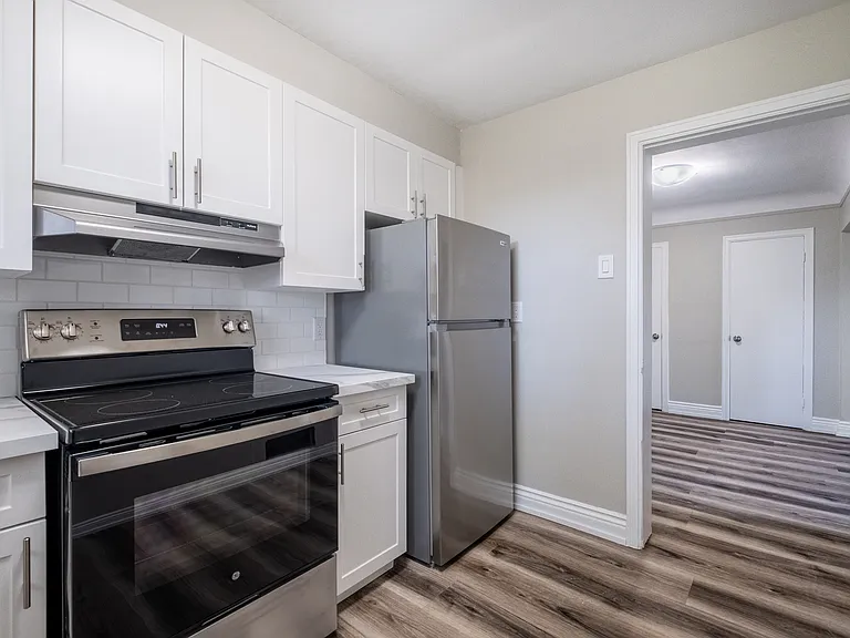 1324 Monterey Ave — Photo 10
