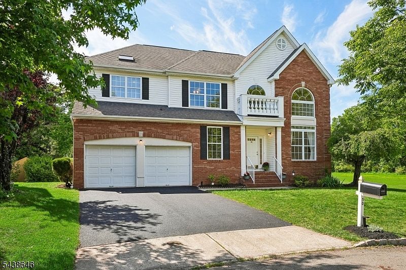 1st image of 50 HUDNUT LN.