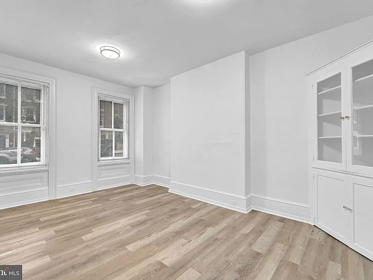 28 W Airy St — Photo 29