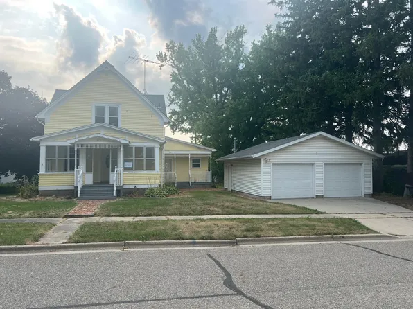 212 2nd Ave, Wanamingo, MN 55983