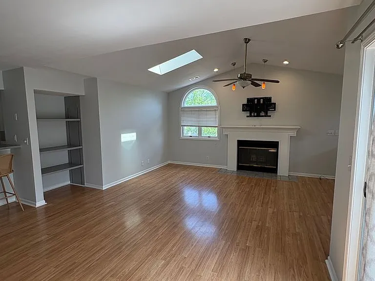 120 W Green Meadows Rd — Photo 7