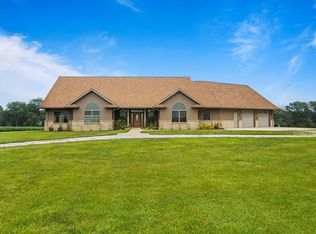 1484 E County Road 640, Tuscola, IL 61953