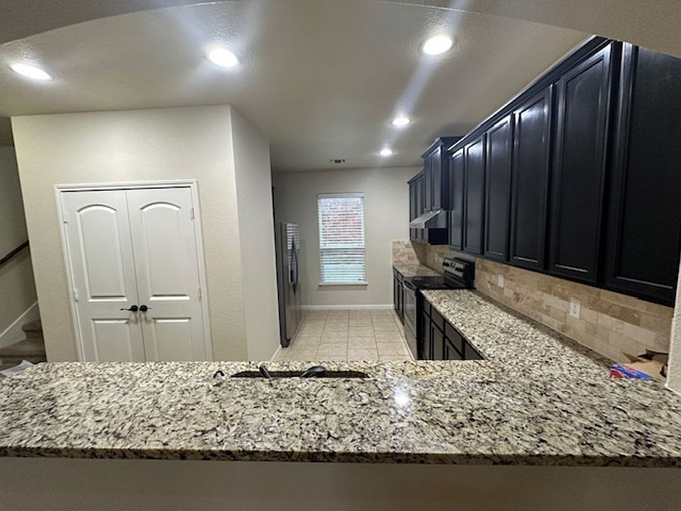 8015 Oxbow Way, San Antonio, TX 78254 Zillow