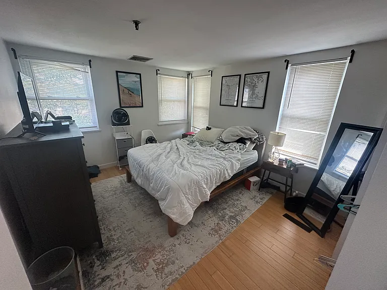 130 Tudor St #H — Photo 10