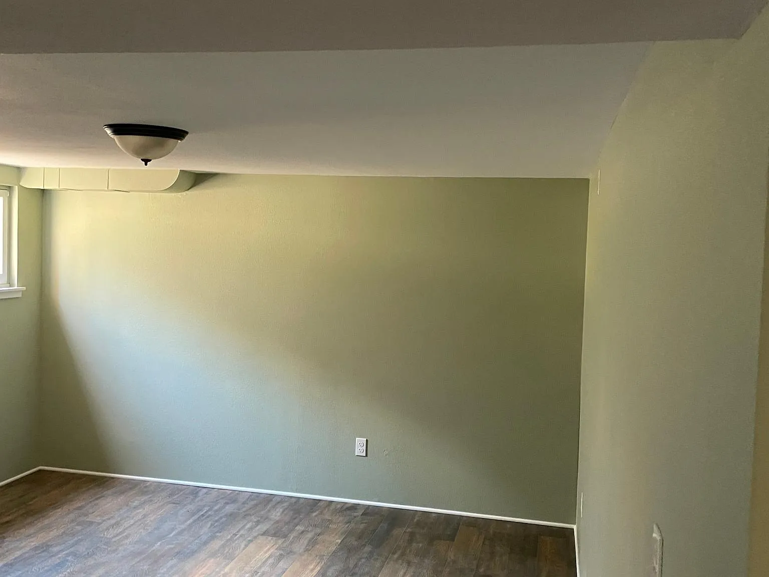 3 bed, 1400 sqft, $2,495 — Photo 2