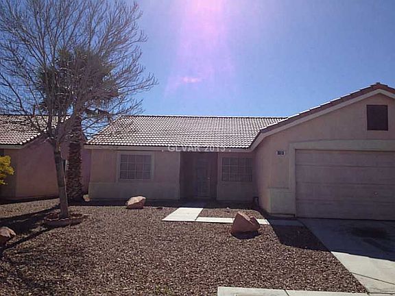 3rd image of 3013 Saddle Hills Ct