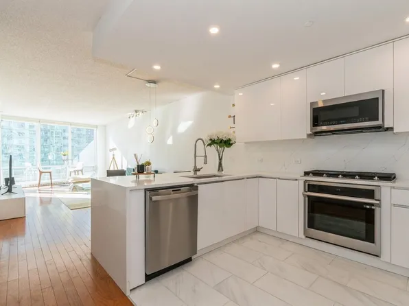 1 Shore Ln APT 1110, Jersey City, NJ 07310